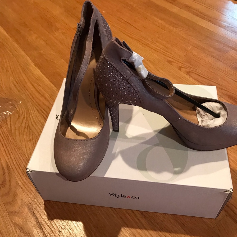 Sparkle shoes